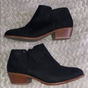 Black Ankle Booties!